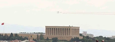 T&uuml;rk Yıldızları&rsquo;ndan Ankara semalarında prova u&ccedil;uşu
