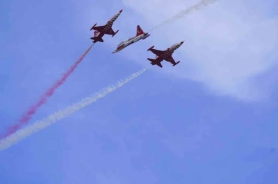 Türk Yıldızlarından Çorlu’da muhteşem gösteri
