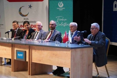 Türkçe geçmişten geleceğe farklı boyutlarıyla incelendi
