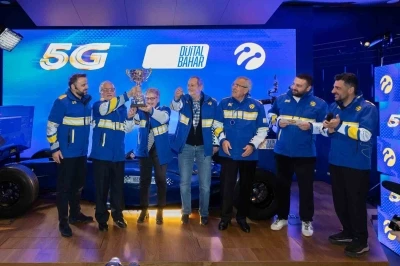 Turkcell&rsquo;den Yaşlılara Saygı Haftası&rsquo;na &ouml;zel &lsquo;Dijital Bahar B&uuml;y&uuml;k Yarış&rsquo; etkinliği
