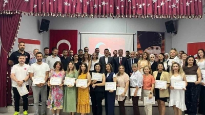 T&uuml;rkeli&rsquo;de 42 &ouml;ğretmene başarı belgesi

