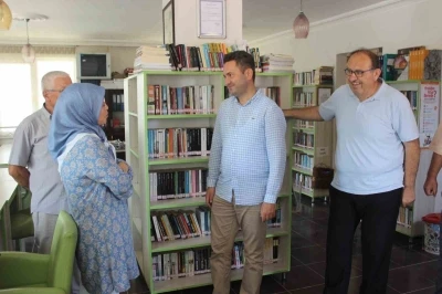 Türkeli’de bir vatandaş okuma sevgisiyle takdir topladı
