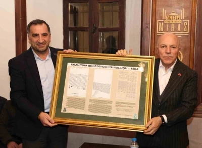 T&uuml;rkiye Dil ve Edebiyat Derneği, Erzurum B&uuml;y&uuml;kşehir Belediyesi tarihine ışık tuttu
