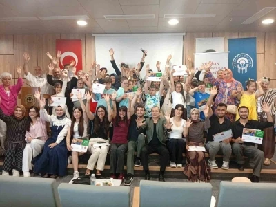 T&uuml;rkiye Down Sendromu Derneği ve Veteran Hentbolcular Derneği&rsquo;nden anlamlı sertifika t&ouml;reni
