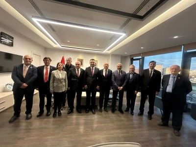 Türkiye Gazeteciler Konfederasyonu’ndan abdülkadir çay’a ziyaret