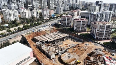 T&uuml;rkiye&rsquo;nin en kapsamlı gen&ccedil;lik merkezlerinden biri Kahramanmaraş&rsquo;ta y&uuml;kseliyor
