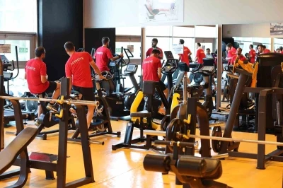 T&uuml;rkiye&rsquo;nin engelleri aşan milli gururu, Spor A.Ş. Tesisleri&rsquo;nde kamp yaptı
