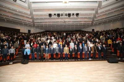 T&uuml;rkiye&rsquo;nin ilk astronotu Alper Gezeravcı: "Ay&rsquo;a gitmek &uuml;zere ikinci g&ouml;revin eşiğine gelmiştik, Mart ayına &ouml;telendi şu anda"
