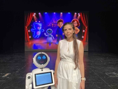 T&uuml;rkiye&rsquo;nin ilk &ccedil;ocuk robot tiyatrosu ekimde sahnelerde
