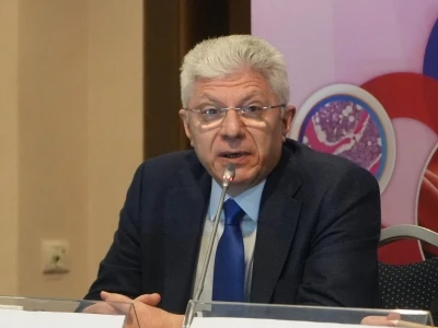 T&uuml;rkiye&rsquo;nin k&ouml;k h&uuml;cre nakli başarısı: Yabancı hastalar da tercih etmeye başladı
