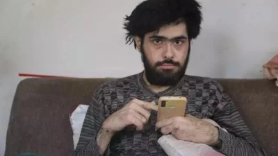 Türkiye'nin konuştuğu ve 3 yıldır tırnaklarını kesmeyen gencin eski hali ortaya çıktı