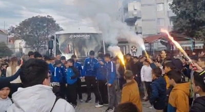 T&uuml;rkiye şampiyonlarına Salihli&rsquo;de coşkulu karşılama
