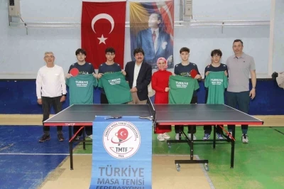 T&uuml;rkiye &uuml;&ccedil;&uuml;nc&uuml;s&uuml; Menteşe Anadolu Lisesine federasyondan tenis masası
