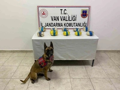 Tuşba&rsquo;da 11 kilo metamfetamin ele ge&ccedil;irildi
