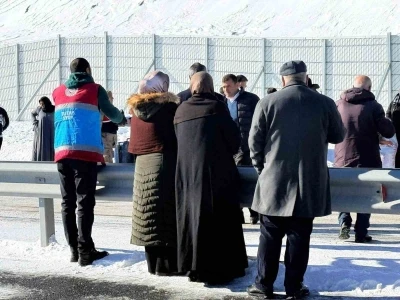 Tutak Kaymakamlığından kazazedelere &ccedil;orba ikramı
