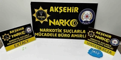 Tutuklu oğlunu ziyarete gitti, &uuml;zerinden 18 uyuşturucu hap &ccedil;ıktı

