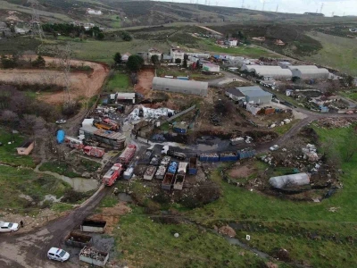 Tuzla&rsquo;da geri d&ouml;n&uuml;ş&uuml;m deposunda yangın
