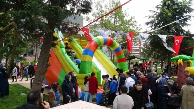 Tuzla İshakpaşa Parkı yenilenen y&uuml;z&uuml;yle hizmete a&ccedil;ıldı
