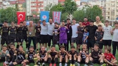U13 Trabzon Şampiyonu Altın Gen&ccedil;lik oldu

