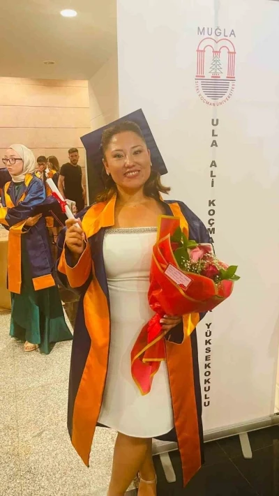 &Uuml;&ccedil; &ccedil;ocuk annesi Manisalı azmiyle &ouml;rnek oldu
