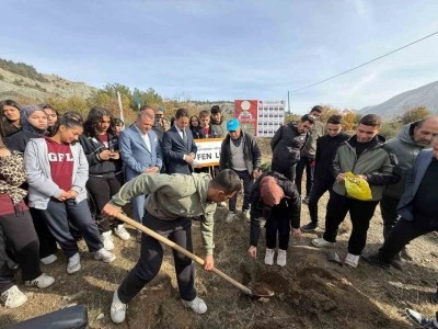 Uçak kazasında şehit olanların isimleri hatıra ormanında yaşayacak.