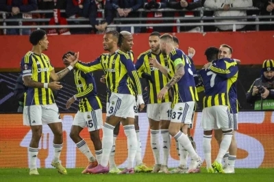 UEFA Avrupa Ligi: Brann: 0 - Fenerbahçe: 3 (İlk yarı)
