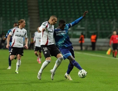 UEFA Konferans Ligi: Legia Varşova: 0 - Samsunspor: 1 (İlk yarı)
