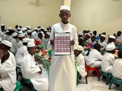 UKABDER’den şehitler için anlamlı anma programı: Çad’da yetimlere yemek ikram edildi, dualar edildi
