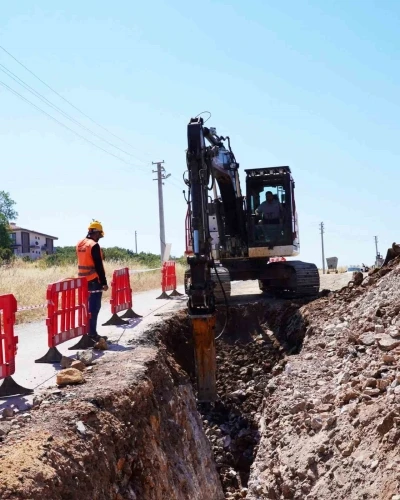 Ula&rsquo;da kanalizasyon hattı bulunmayan b&ouml;lgelere hat &ccedil;alışması
