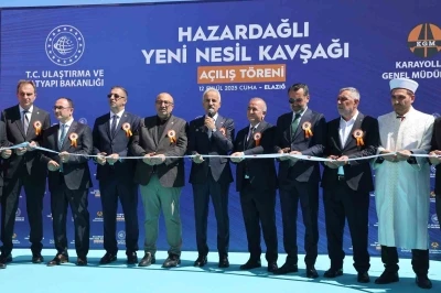 Ulaştırma ve Altyapı Bakanı Uraloğlu: &quot;Elazığ’a 54 milyar 252 milyonluk yatırımlar gerçekleştirdik&quot;
