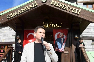 Uludağ’da yüzlerce kişi Cumhuriyetin izinde yürüdü
