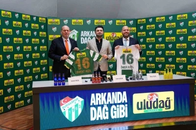 Uludağ İ&ccedil;ecek ve Bursaspor&rsquo;un iş birliği 1. Lig&rsquo;de de devam ediyor
