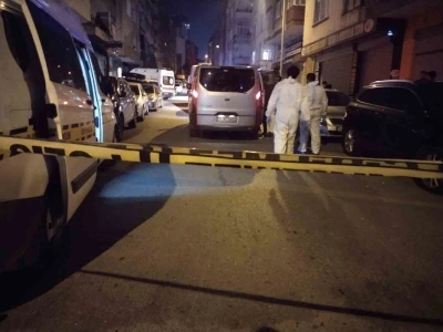 Ümraniye’de cinnet geçiren adam, oğlu ve kardeşini öldürdü
