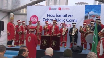 &Uuml;mraniye&rsquo;de Hacı İsmail ve Zehra Alkılı&ccedil; Camii dualarla ibadete a&ccedil;ıldı
