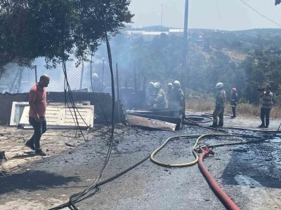 Ümraniye’de kömürlük yangını paniğe neden oldu
