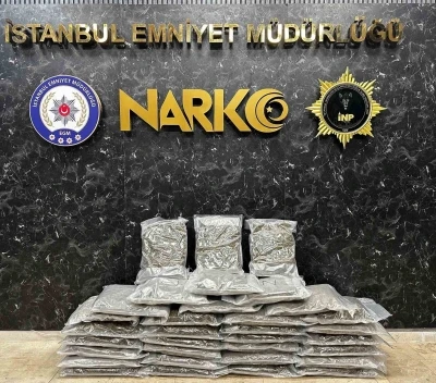 Ümraniye’de uyuşturucu operasyonu: 37 kilo skunk ele geçirildi
