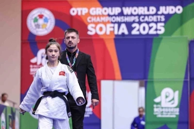 Ümraniyeli sporcu Sema Nur Yüksel Dünya Ümitler Judo Şampiyonası’nda gümüş madalyanın sahibi oldu
