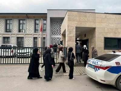 &rsquo;Umre dolandırıcılığı&rsquo; iddiasında firma sahibinden a&ccedil;ıklama
