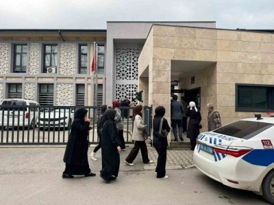 &rsquo;Umre dolandırıcılığı&rsquo; iddiasında firma sahibinden a&ccedil;ıklama