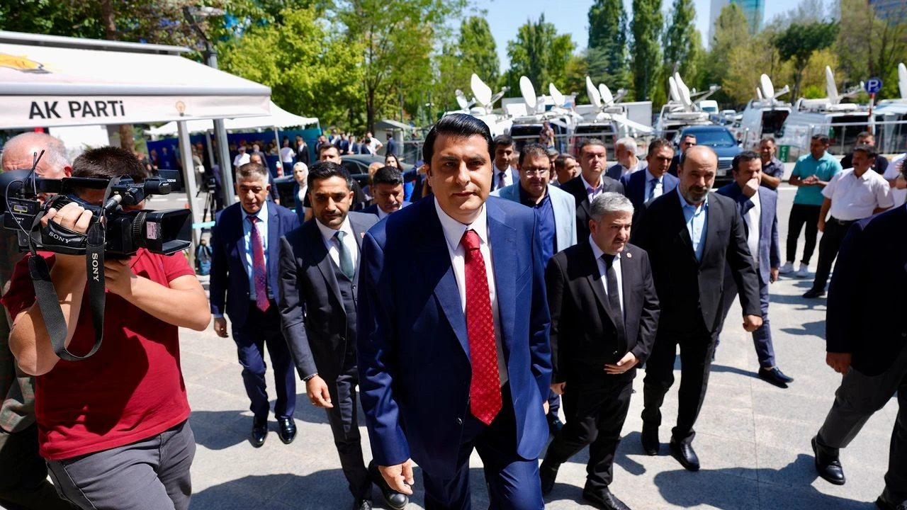 Umut Yılmaz AK Parti’ye Katılıyor: Rozet Töreni Ankara’da