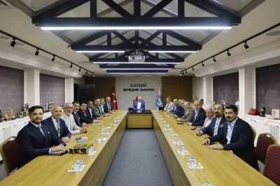 UND y&ouml;netimiyle Kayseri&rsquo;nin lojistik geleceği g&ouml;r&uuml;ş&uuml;ld&uuml;
