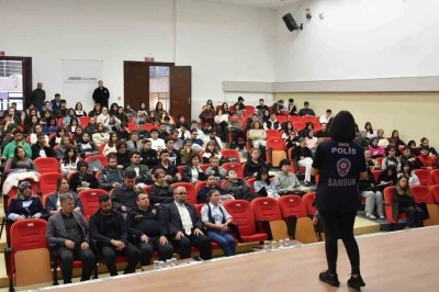 Üniversite öğrencileri uyuşturucuya karşı bilinçlendi
