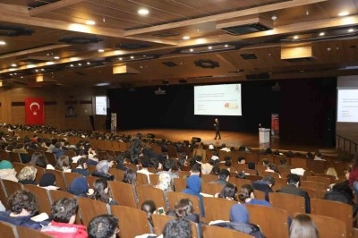 &lsquo;&Uuml;niversite Yolunda Sınav Stratejileri&rsquo; etkinliği yapıldı
