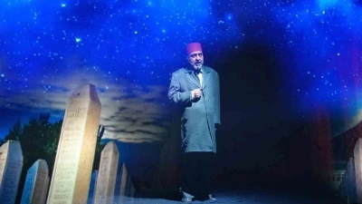 &Uuml;nl&uuml; tiyatro sanat&ccedil;ısı Ahmet Yenilmez KB&Uuml;&rsquo;de sahne aldı
