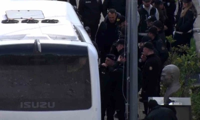 &Uuml;nl&uuml;ler sa&ccedil; ve kan &ouml;rnekleri alınmak &uuml;zere Adli Tıp Kurumu&rsquo;na getirildi
