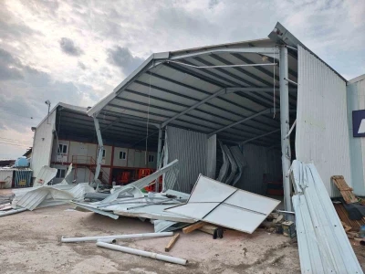 Ürünlü’de iki kaçak yapı yıkıldı
