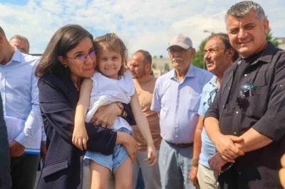 Uşak Belediye Başkan Vekili &Ouml;zkan Sarayaltı Durağı&rsquo;nda şof&ouml;r esnafıyla buluştu
