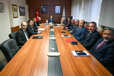 Uşak İl Güvenlik ve Asayiş Koordinasyon Toplantısı gerçekleştirildi
