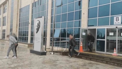 Uşak&rsquo;ta 2 ayrı uyuşturucu operasyonu ger&ccedil;ekleştirildi
