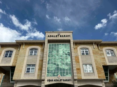 Uşak’ta babası, babaannesi ve komşusunu bıçaklayan şüpheli tutuklandı
